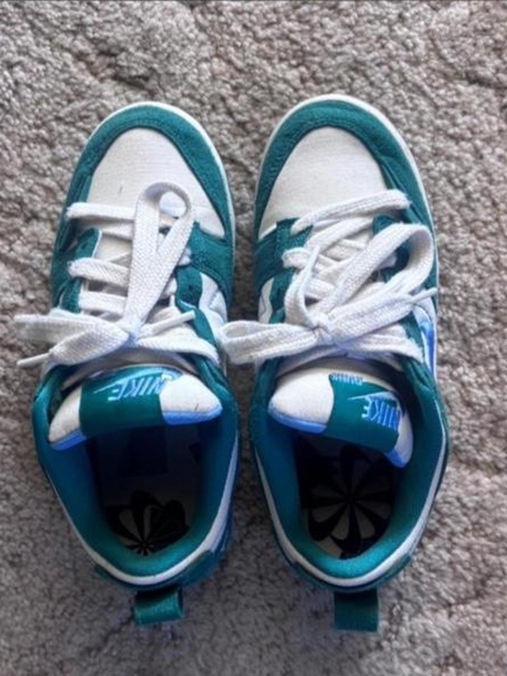 Nike Women’s Dunk Low Disrupt 2 'Malachite' - Picture 4 of 5